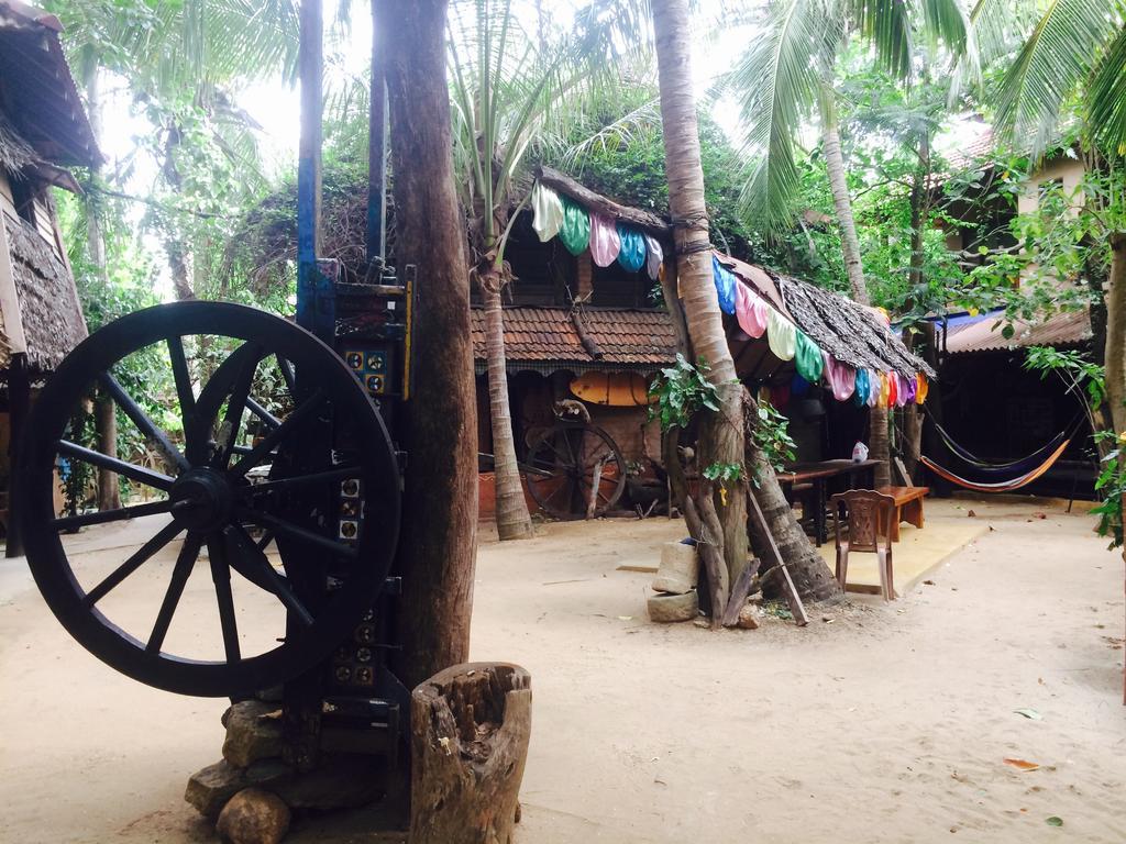 Beach Hut Vịnh Arugam Ngoại thất bức ảnh