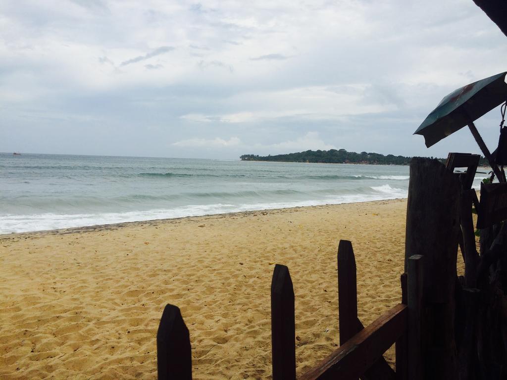 Beach Hut Vịnh Arugam Ngoại thất bức ảnh
